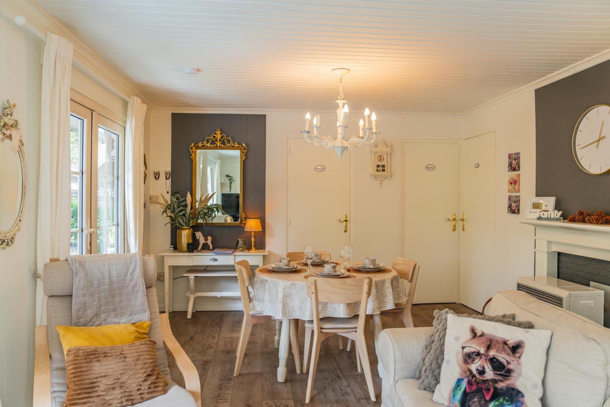 Chalet 2Relax Zutendaal Bagian luar foto